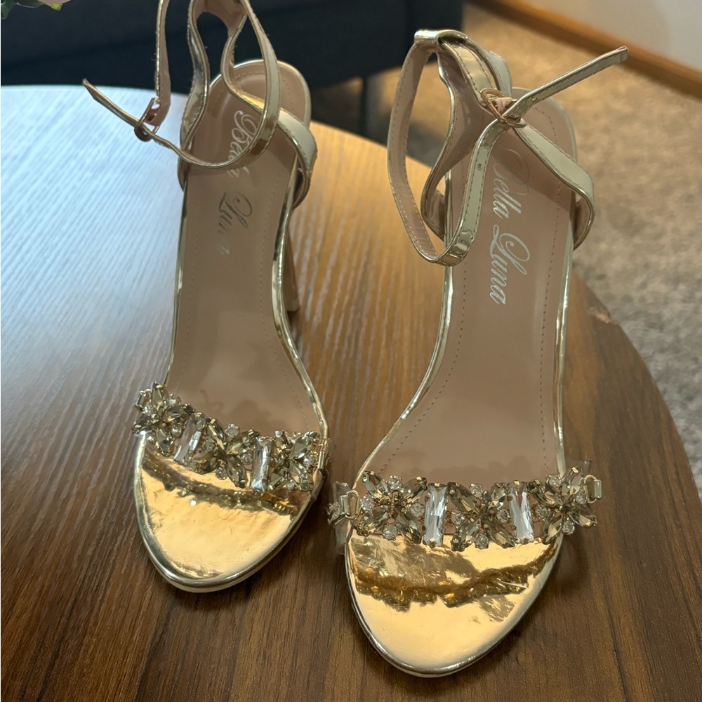 Bella luna gold heels